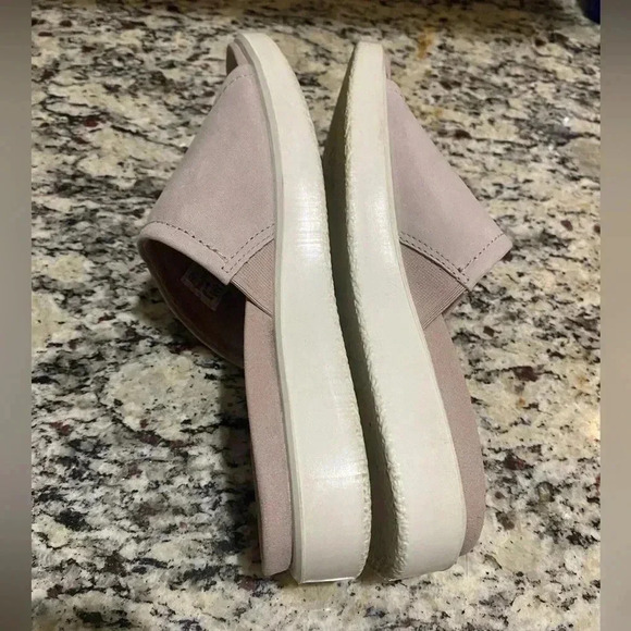 Ecco Yuma slides - Picture 7 of 9